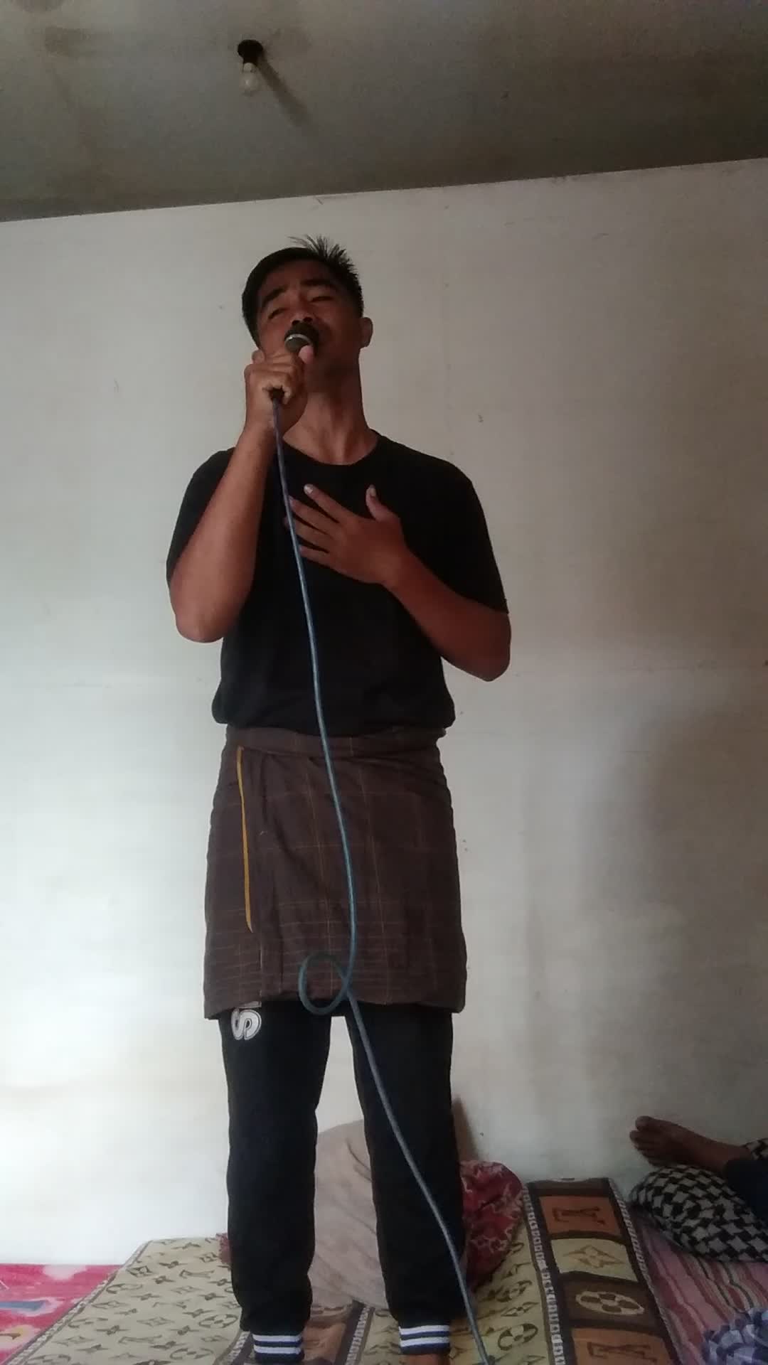nama : wakrudi  .alamat : tawangsari,losari,cirebon,  tempat tanggal lahir : cirebon 20 juni 1989 , lagu : nirmala 