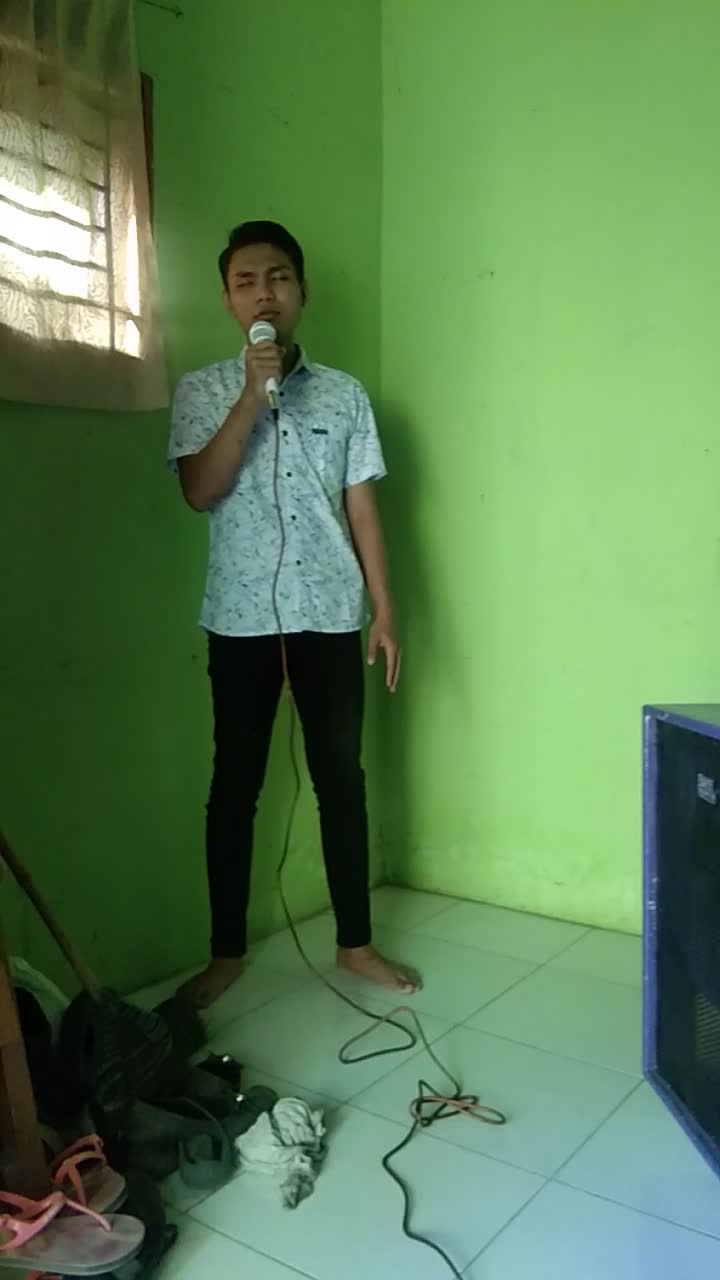 Ade Govinda feat Fadly Padi- Tanpa batas Waktu koplo (