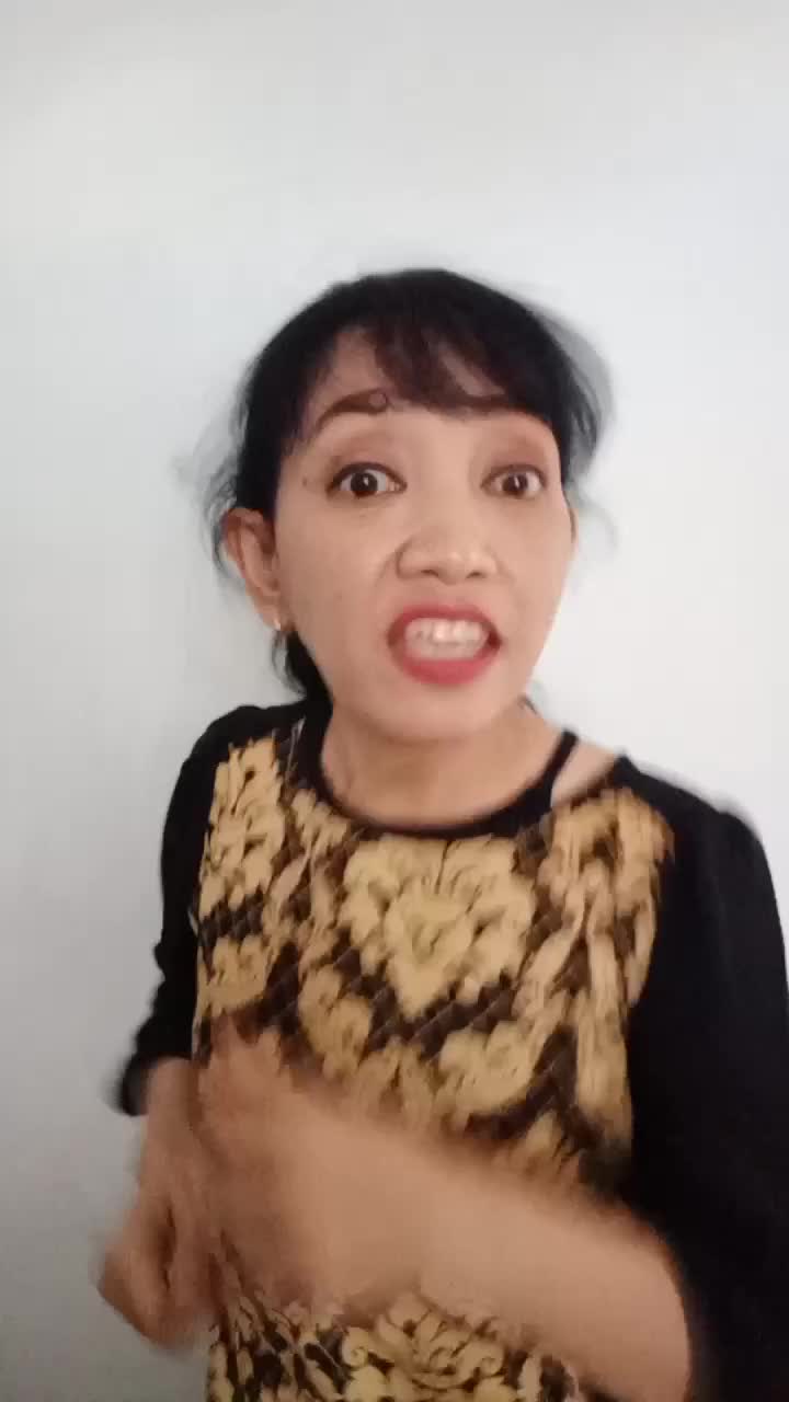 kenapa sih pada ga punya duit? 