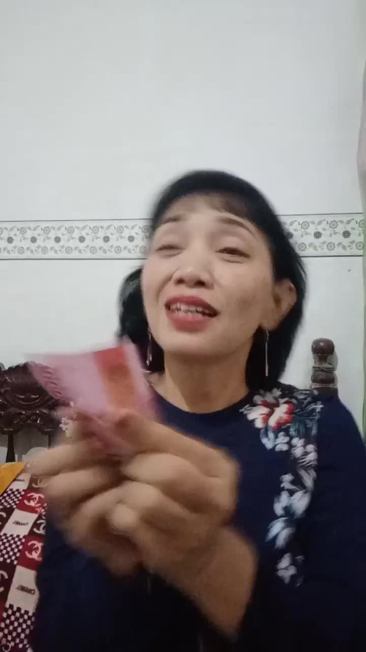 AWAS JATUH CINTA 