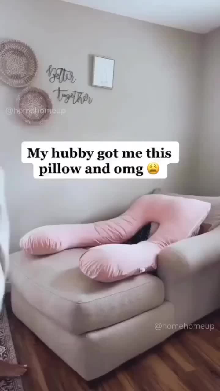 Kayanya gue butuh bantal ini deh