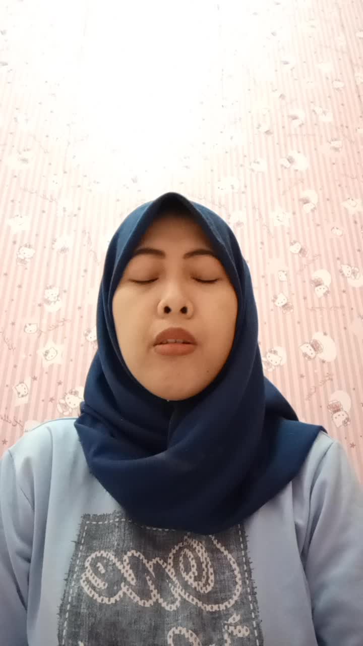 intan Nadziifa Thooriq Billaah_ 21 Thn _ Jakarta _Mauju' Qolbi