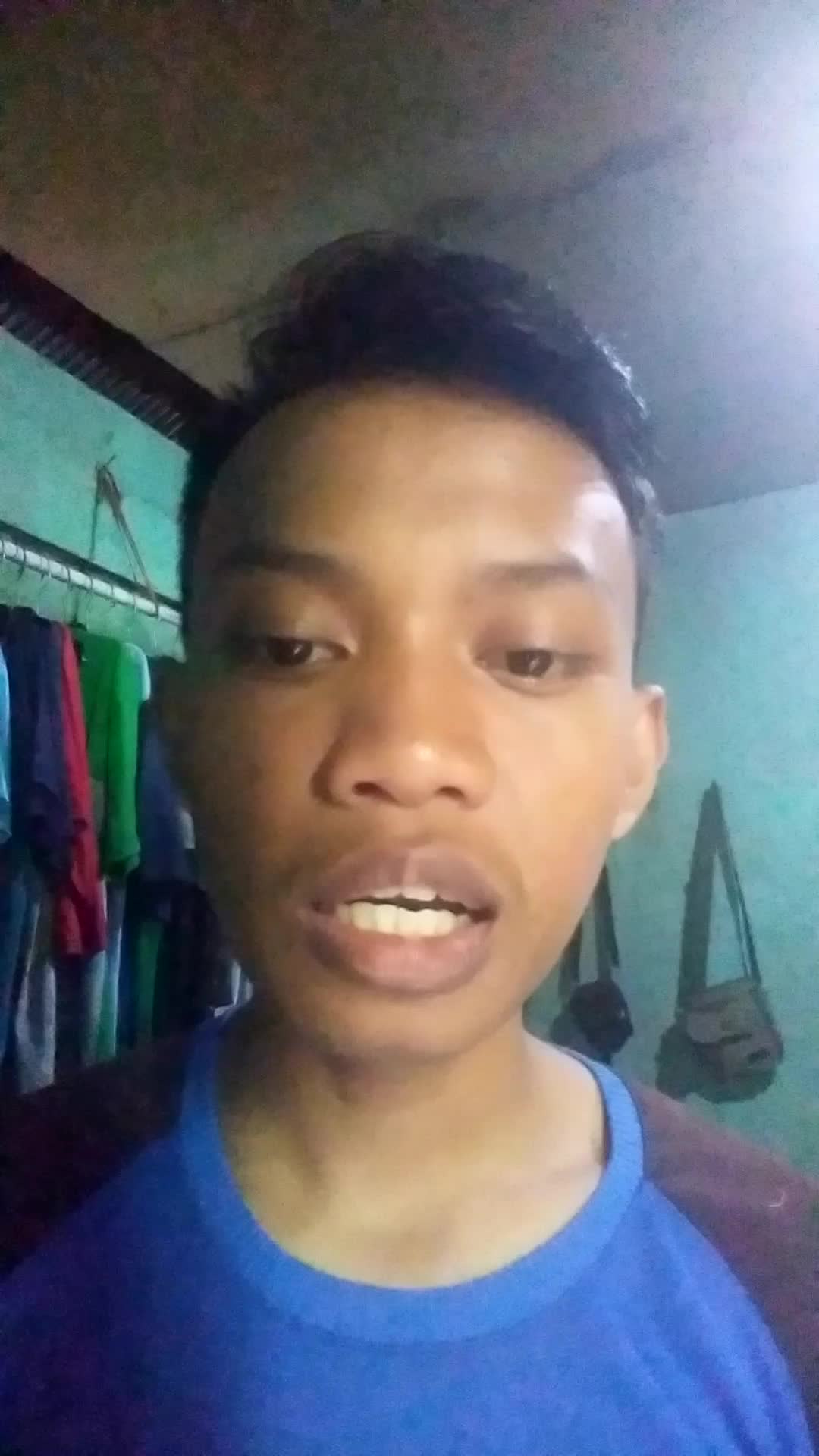 nama : M. Haika.  Asal : kalimantan Timur usia 15 tahun motifasi membanggakan orang tua #voiceramadangtv.