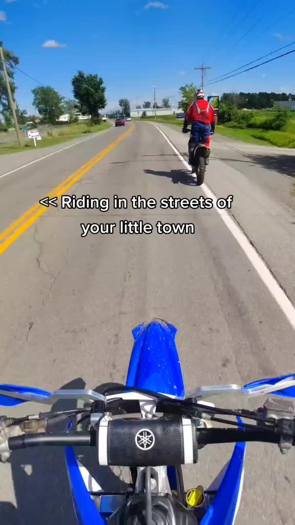 jalan-jalan di kampung halaman