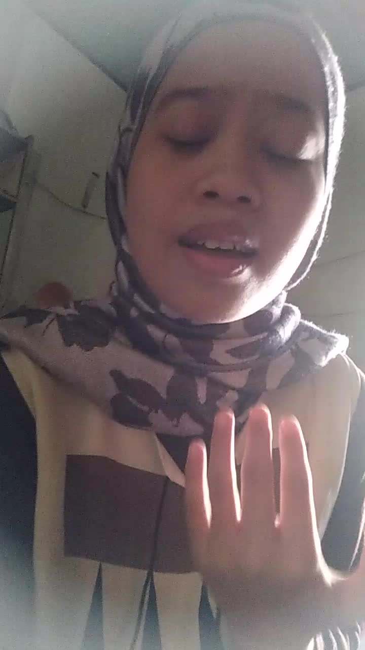 Assalamualaikum wr. wb Nama : yunita tmpat tgl lahir 29 Augustus 2004,motivasi saya membahagiakan orang tua dan keluraga besar.