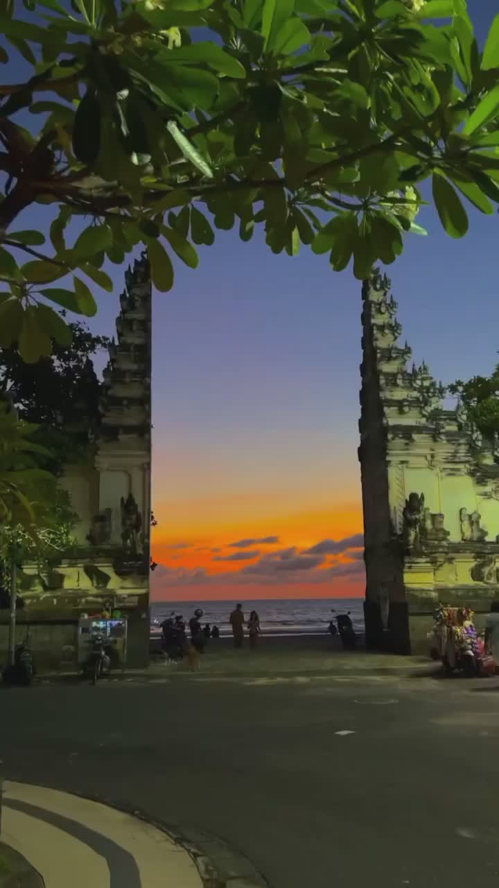 The most viewed sights when you’re in Bali and still, never get bored of it😍 Epic sunset moment