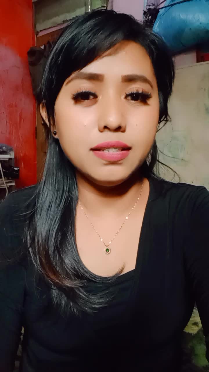 cut salmia hamid Jakarta menyanyikan lagu derita tiada akhir