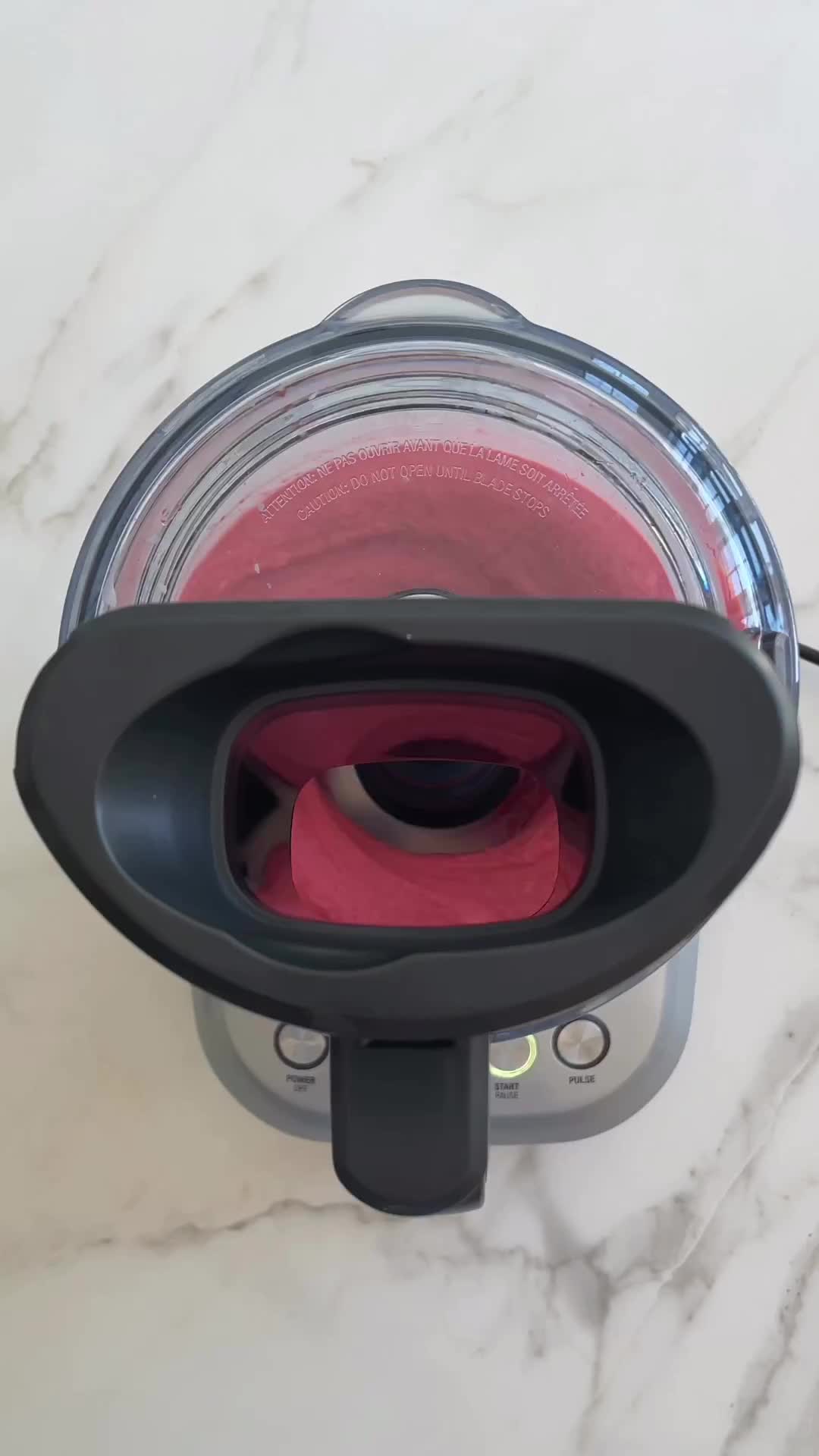 Strawberry juga bisa dijadiin sorbet😋