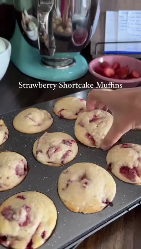 Cara bikin strawberry muffin
