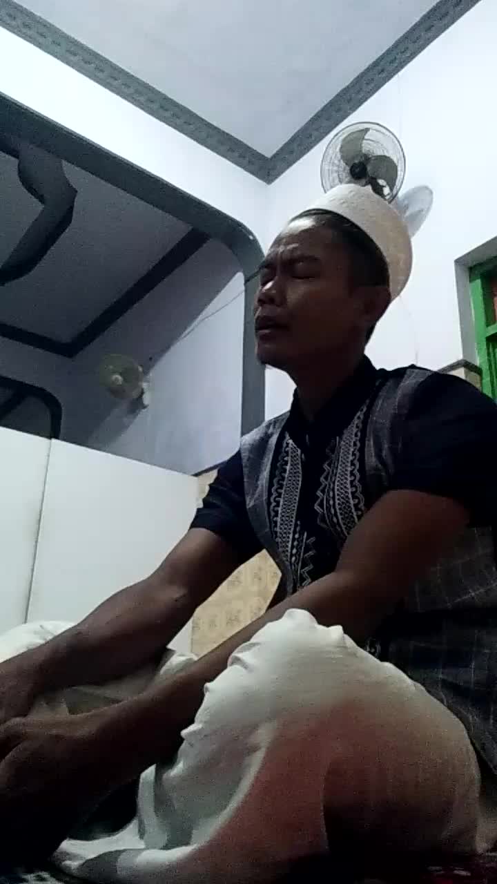 assalamualaikum. perkenalan nama saya abdul asal Situbondo jatim. 085830844875