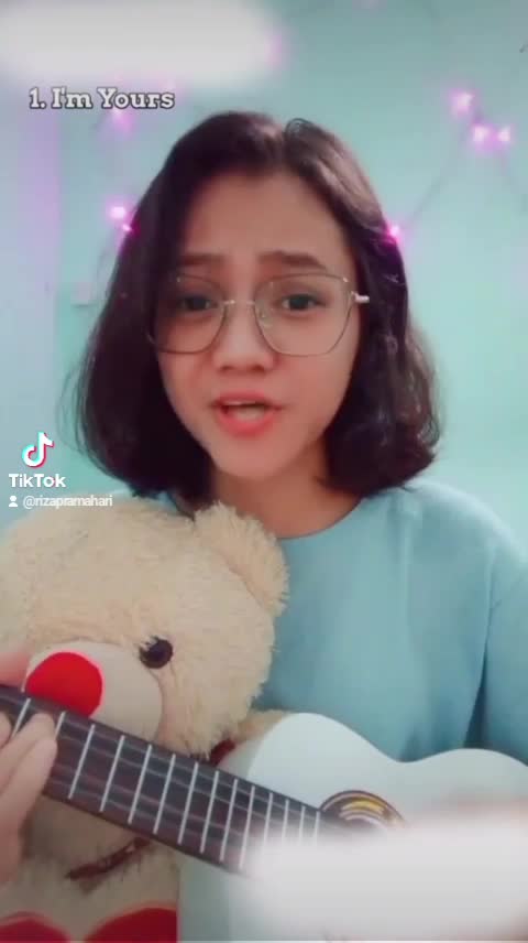 lucu kyk gini hrs bisa yuk di dunia entertainment..wkwkkw..semangat diriku wkwkkwk