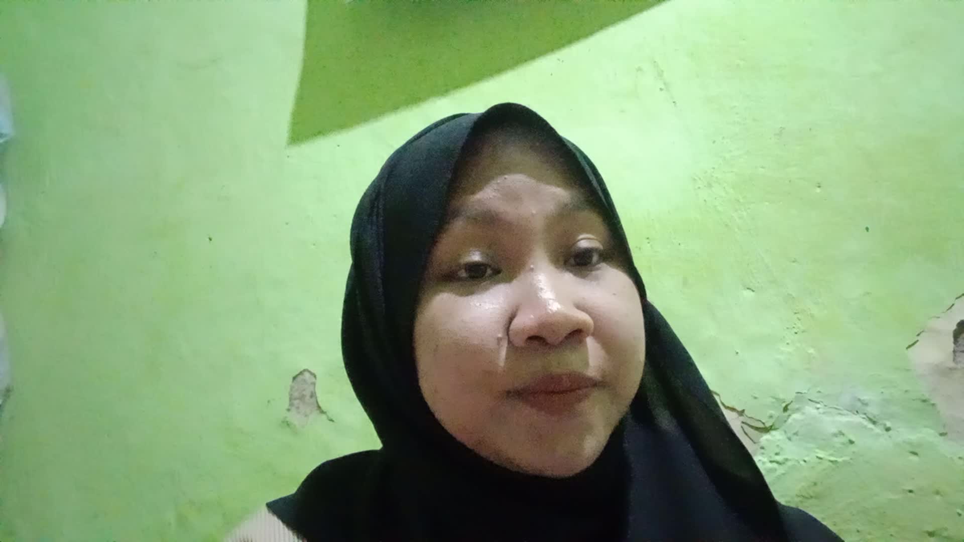 XFI2021_SOLO_ALIYAH_19 TAHUN_SURABAYA_AKU PASTI BISA