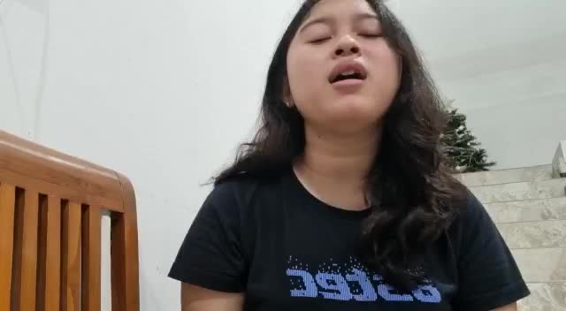 (Seandainya - Vierra) cover  by Laurensia Vista