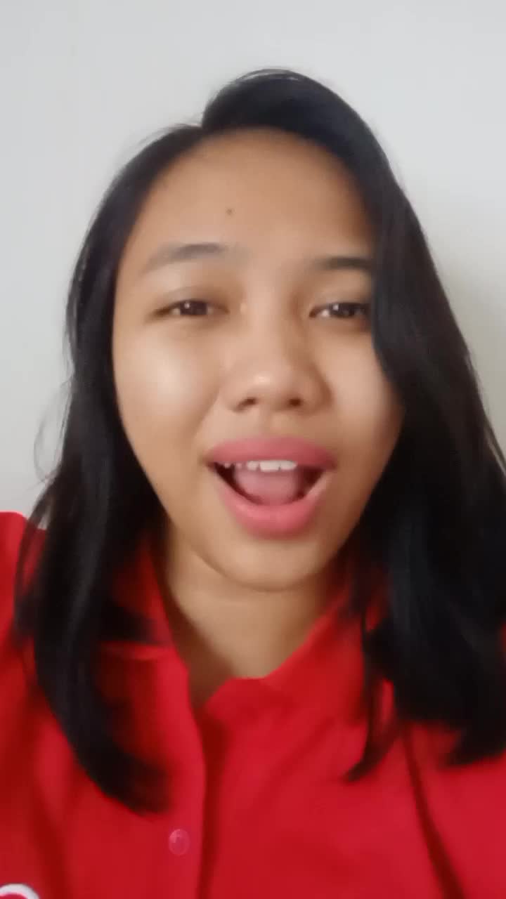 Ga usah bohong! Ga percaya gw. Coba jadi Elsa lagi