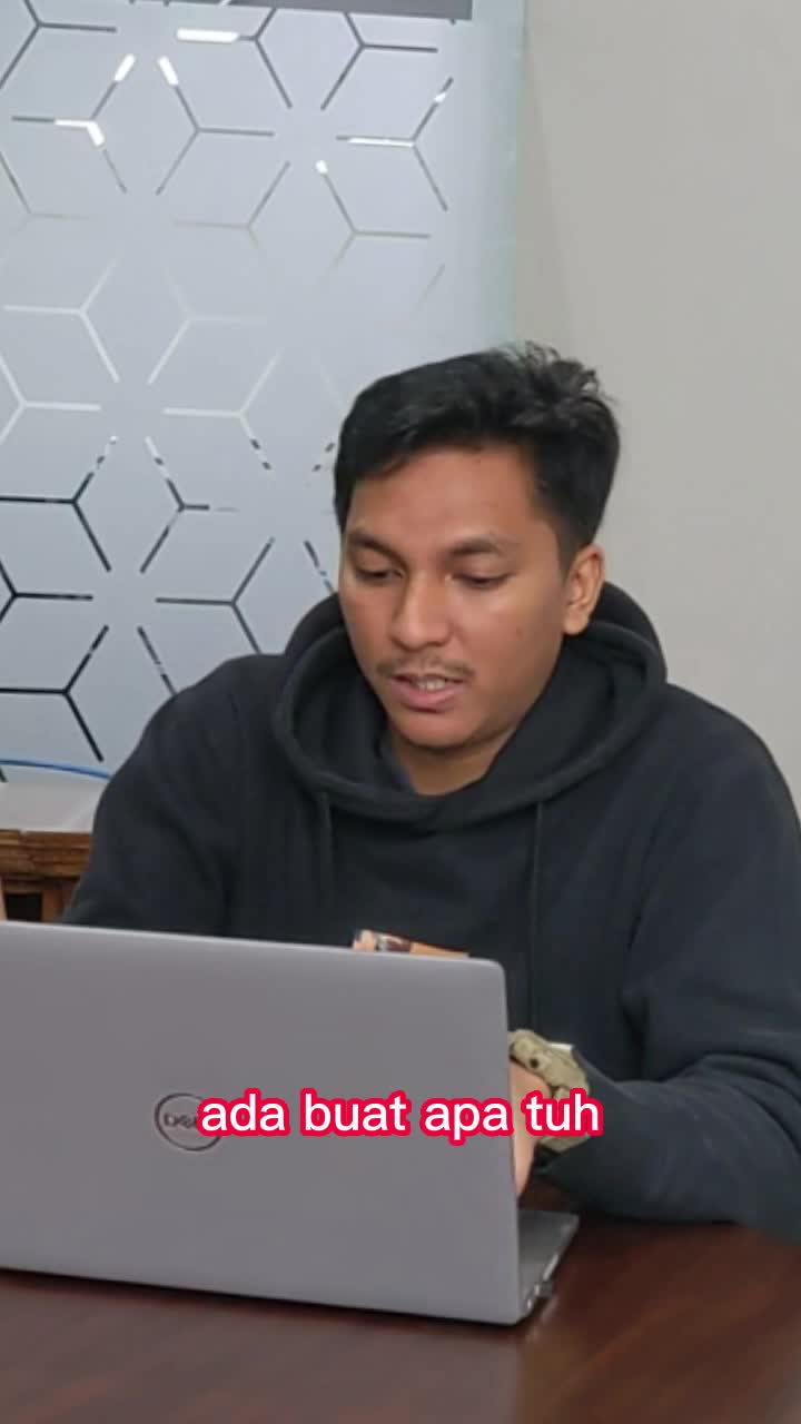 nih pentingnya megang uang cash