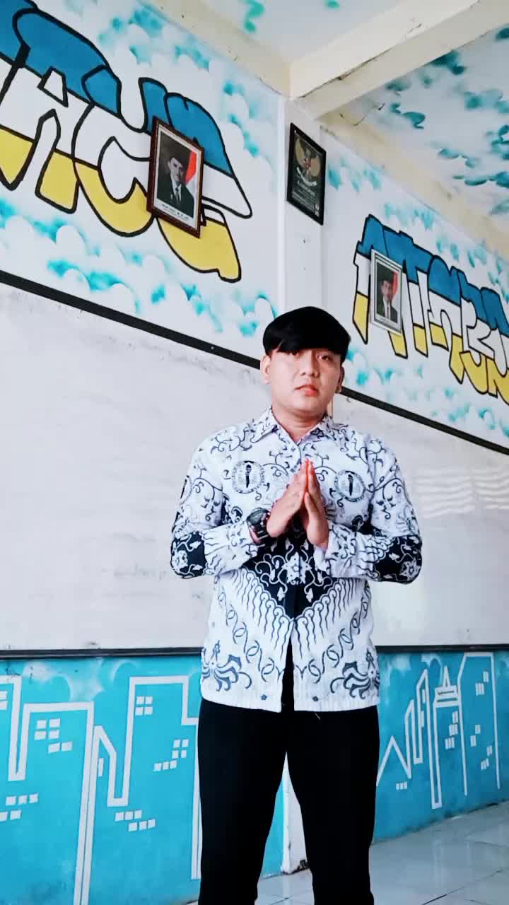 Nama : Rudi ,Asal : Tangerang ,Lagu : Akhir sebuah cerita #onlieauditionrisingstar