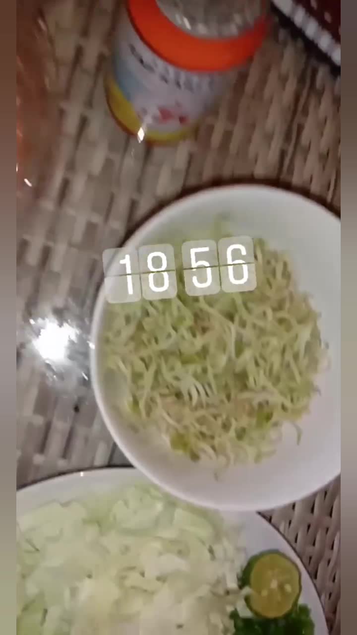 soto ayam masakan khas nusantara Indonesia ku tercinta 