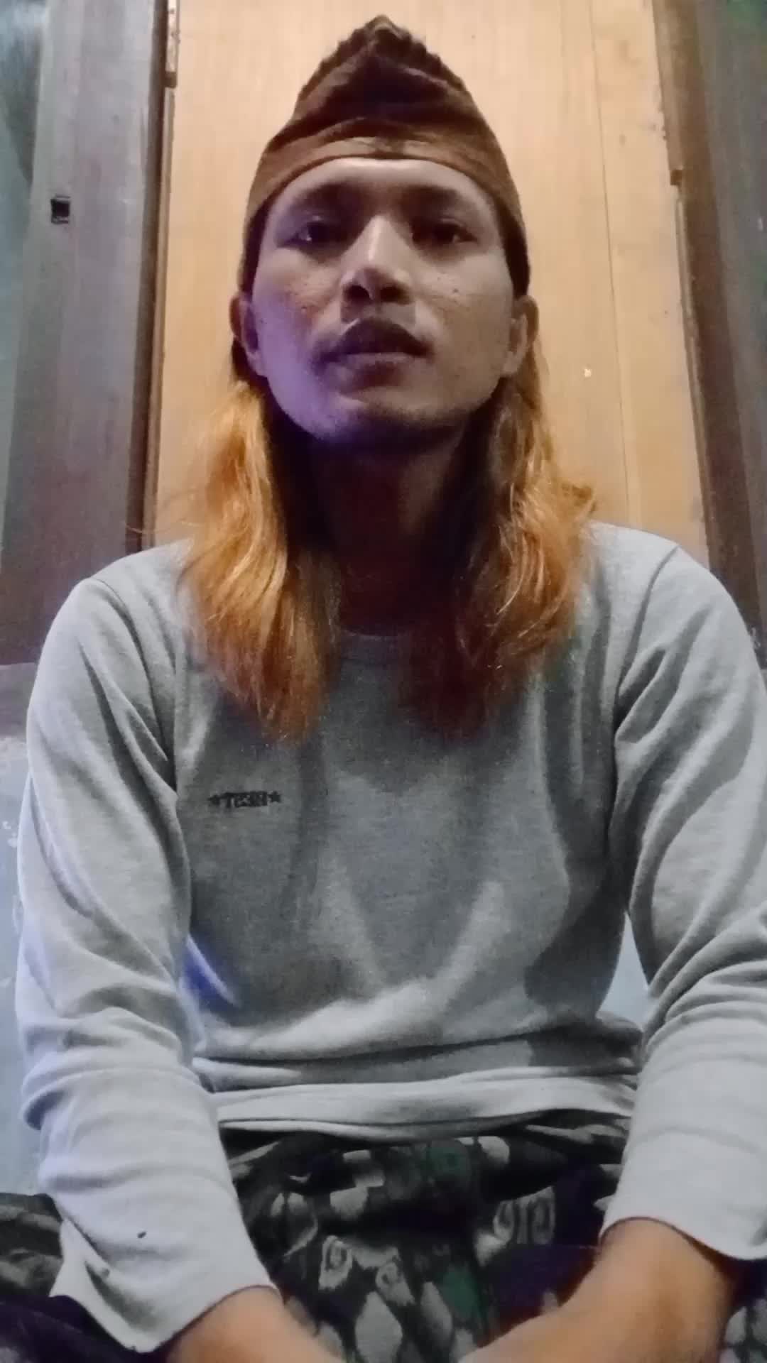 VOR22
Adiel Ahmad_Umur26_Jember Jawa Timur
Lagu Maula Ya Sholli_Saaltullah 