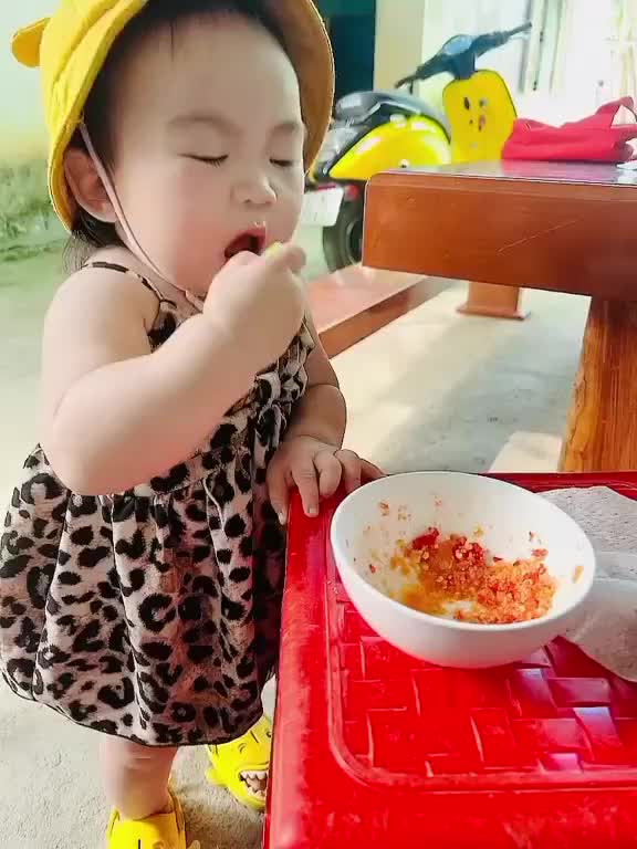 Bayi doyan pedes