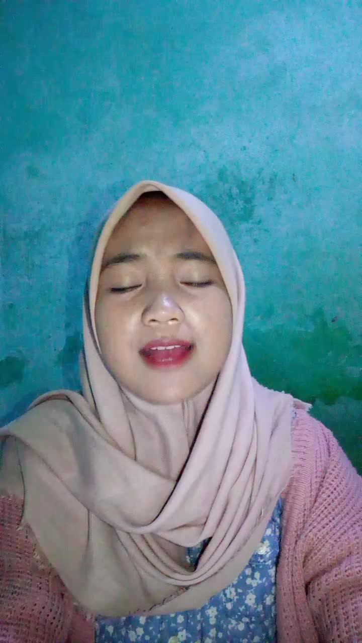 Nama farah fauziah Almushaly 
Tempat jakarta timur
Tanggal lahir 10 november 2005
Usia 16tahun daerah asal jakarta
Daerah domisili ciracas 