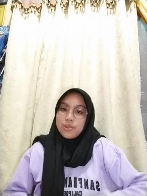 assalamualaikum perkenalkan nama saya Jessica Meisya ,umur: 15th asal dari Bukitiinggi SUMBAR (judul lagu >Gambus>Sang penyeru) 