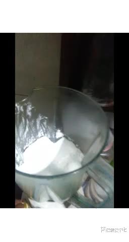 lagi hobi masak macem2 kue,skrg masak kue nastar mulai dri bikin selainya ampe selesai...bantu vote share n like #showyourtalent