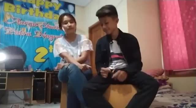Nama Mama : Veronika Agih Novaliana , , Nama Anak.  : Marcellino Putra Nugraha , , Asal : Sukoharjo , Jateng. Lagu : Satru - Denny - Happy 