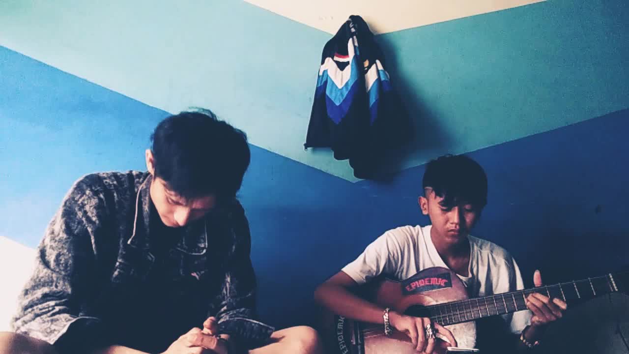 Nama:Ryanto/Umur:28/Tinggal kota:Bandung/Cover lagu (Widi nugroho_(Harus memilih) #SHOWyourtalent  