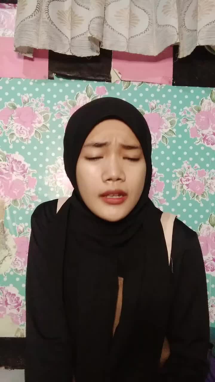 Salam kenal saya Sitta Maftuha_21 tahun_Qomarun_Surabaya