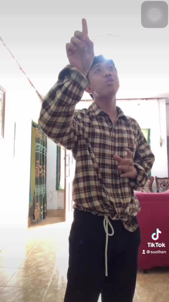 seperti mati lampu. nama yusrin umur 28 asal kendari Sulawesi tenggara