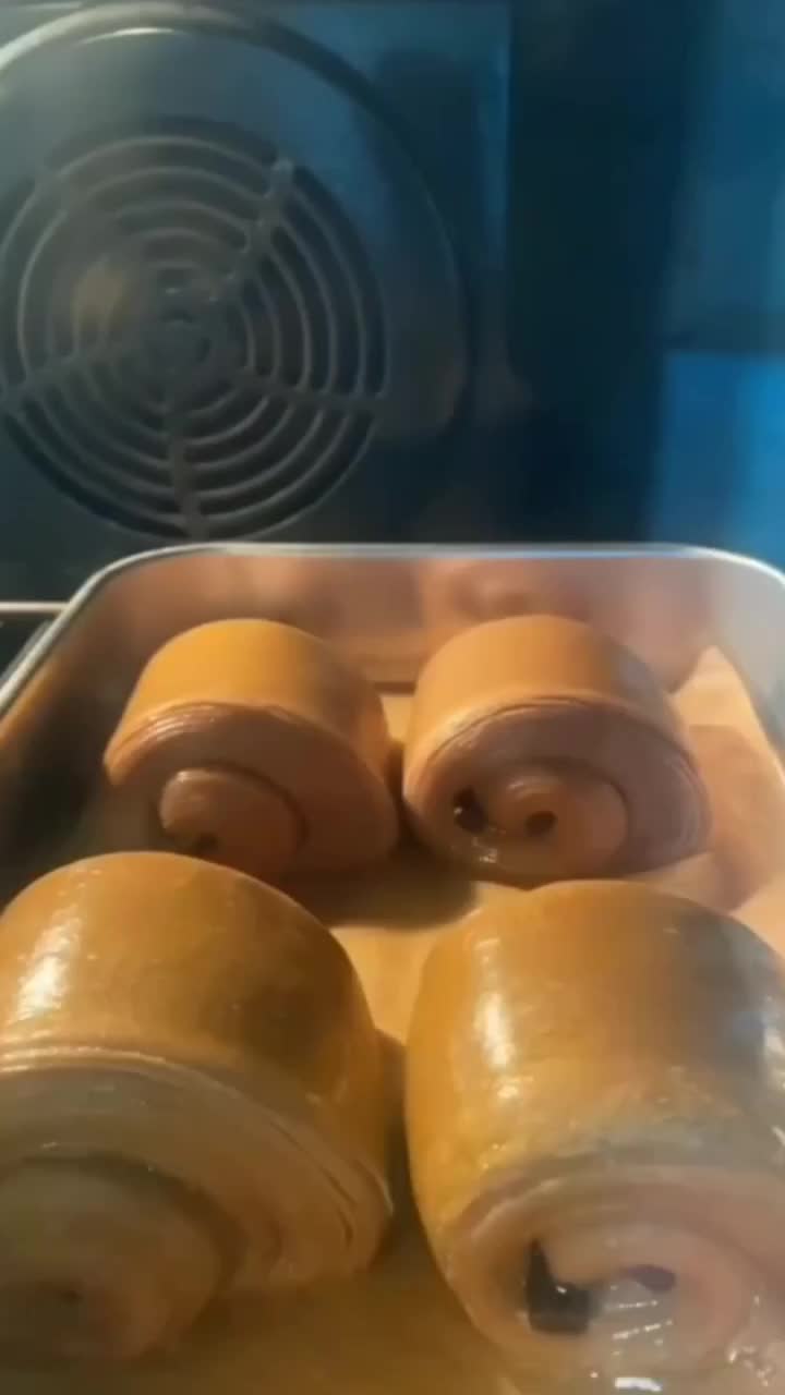 Gemes Banget Liat Kue Mengembang Gini
