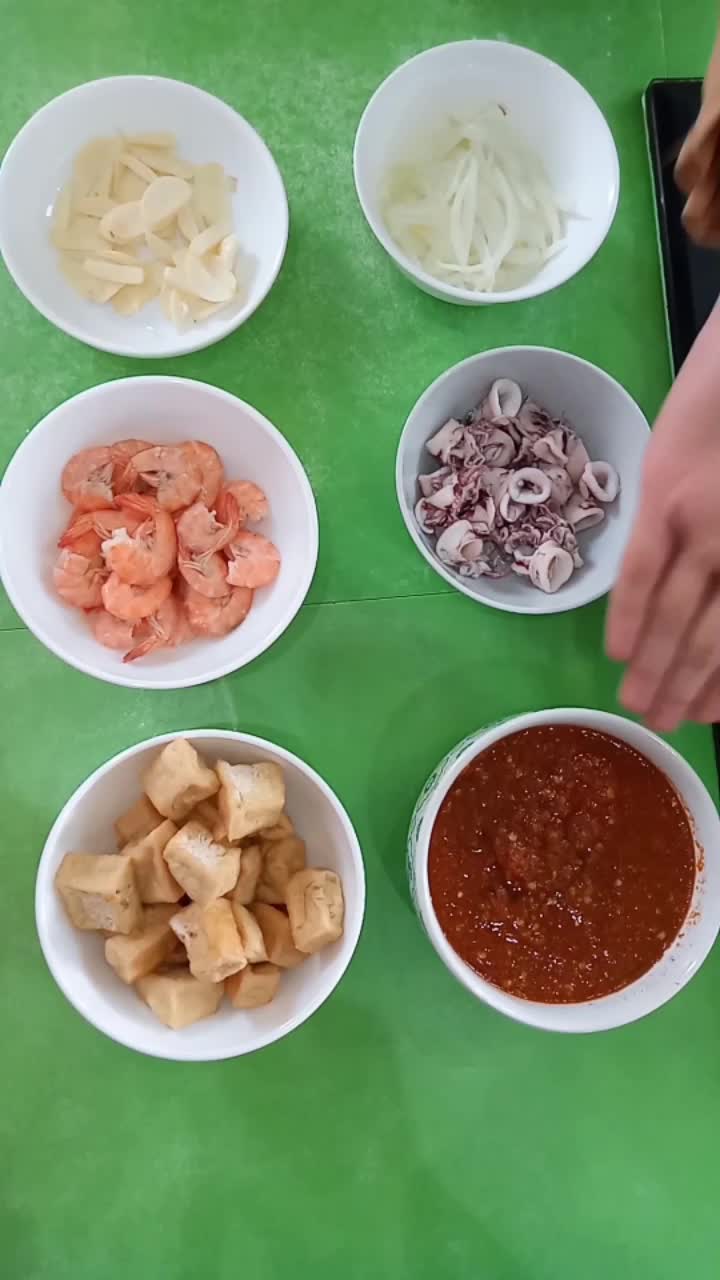 Seafood Tahu Sambel Mercon dengan Nasi Liwet #onlineauditionmci8