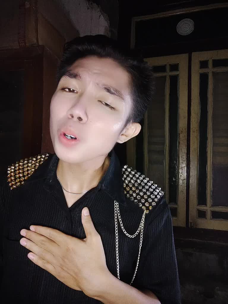 Sampurasun, InsyaAllah Ingin Memperbaiki Perekonomian Keluarga #OnlineAuditionRisingStarIndonesiaDangdut