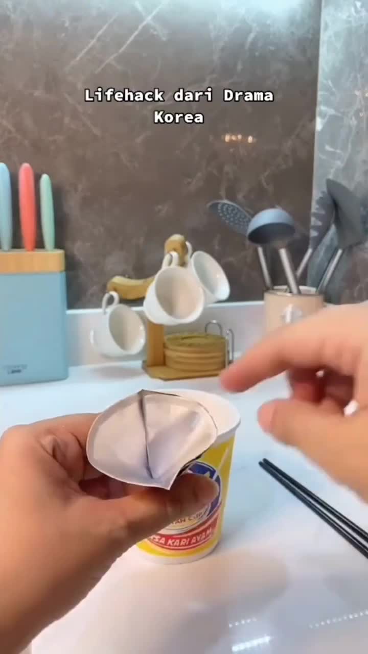 Lifehack Makan Mi Biar Cepet Adem