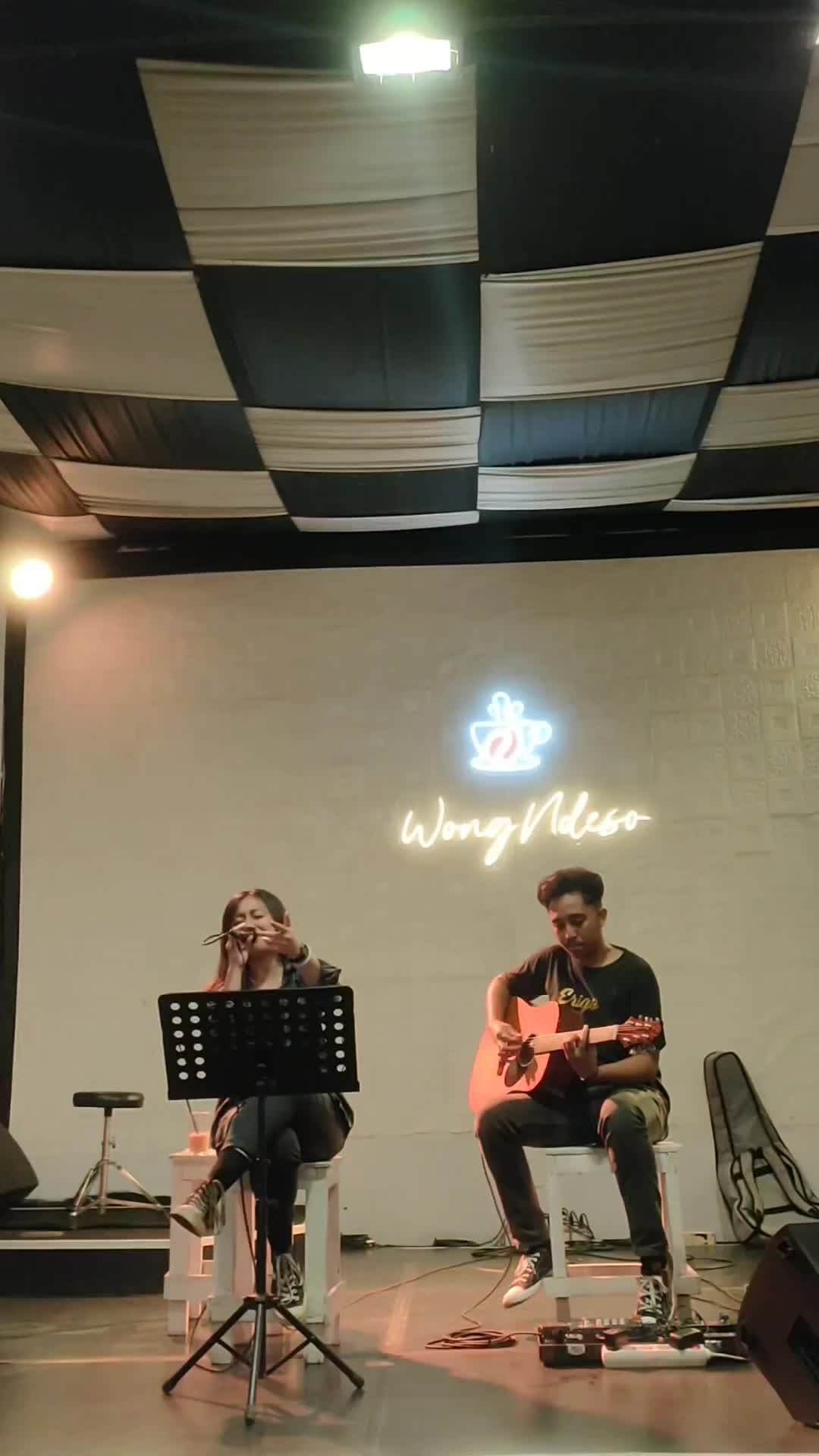 Cover Dewa19 - Aku Milikmu 