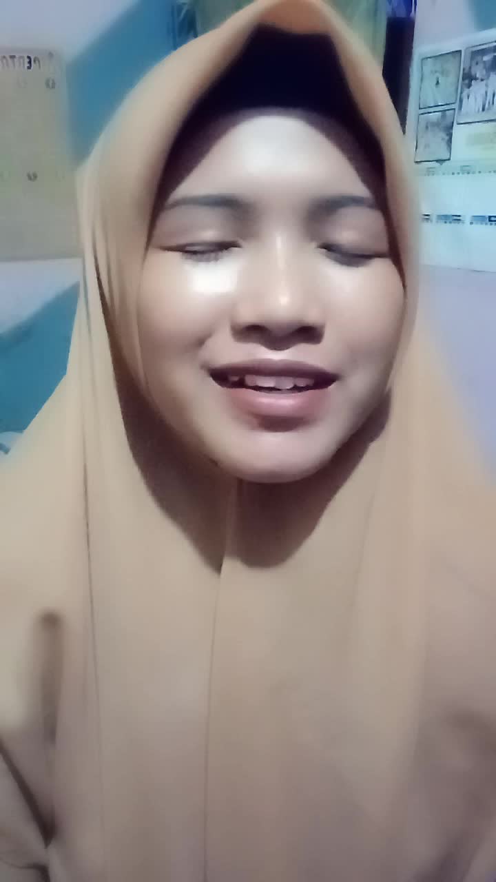 Nama saya khoirun Nisa  umur 26thn asal dari kota pekalongan  lagu sholawat Ya Thoibah dan Muhasabah Cinta  #Voiceoframadangtv 