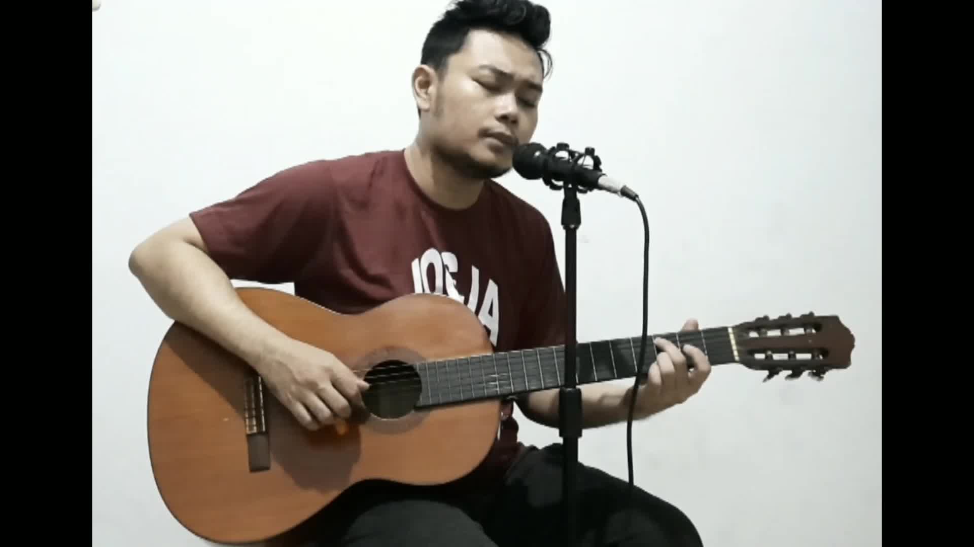 melawan restu#mahalini#cover( by Adi prawira)#top50 SMYV#RCTI+ mantapkan jiwamu yg mulai meredup. akibat ngopi tapi pake masker medis
