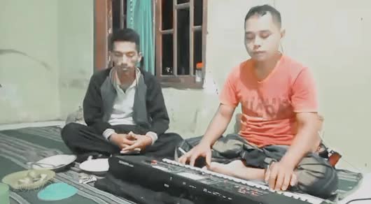 Nama : Muh. Gofur  kota : Banyuwangi  Lagu: Hadirmu Bagai Mimpi >> Motivasi : Demi Anak & Adik semata wayang #showyourtalentseason2