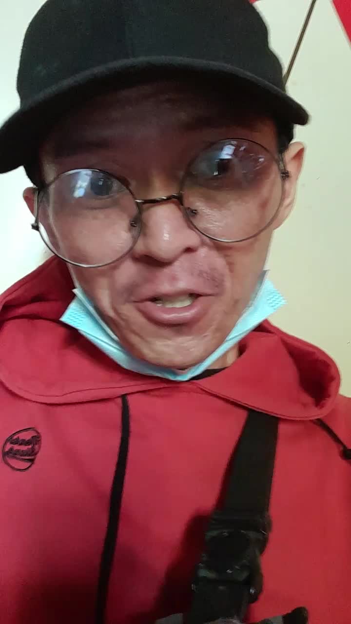 jangan liat muka nya yg jelek