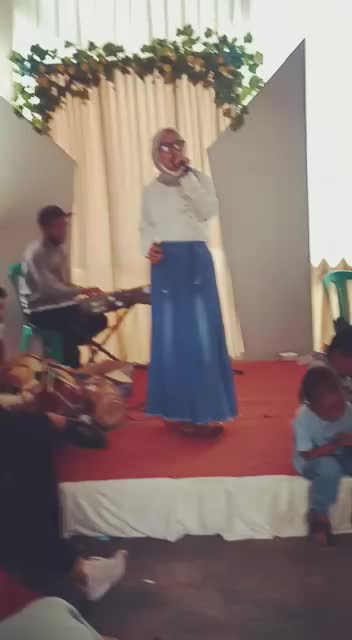 KDI 2021 NAMA:SISKA SANOVA UMUR:29THN DARI KOTA SUKABUMI MOTIVASI SYA IKUT AUDISI SMOGA ADA REZEKI DAN NASIB SYA BISA MERUBAH HIDUP KLUARGA 