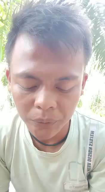 nama:celvinsyah   umur:17 thn   alamat:siak/riau