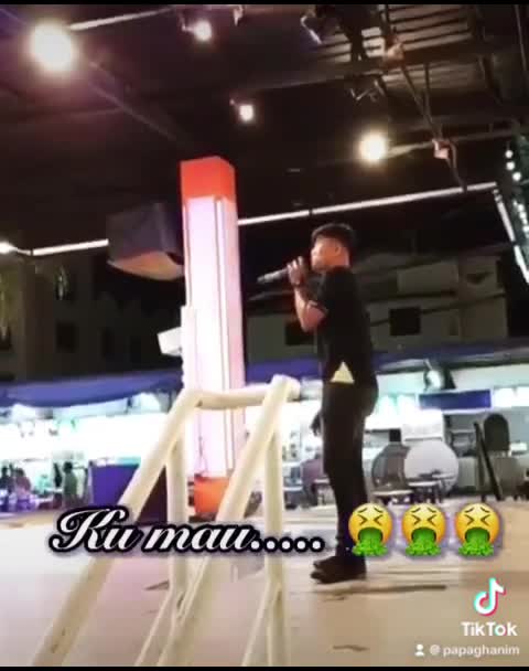 Salahkah diriku