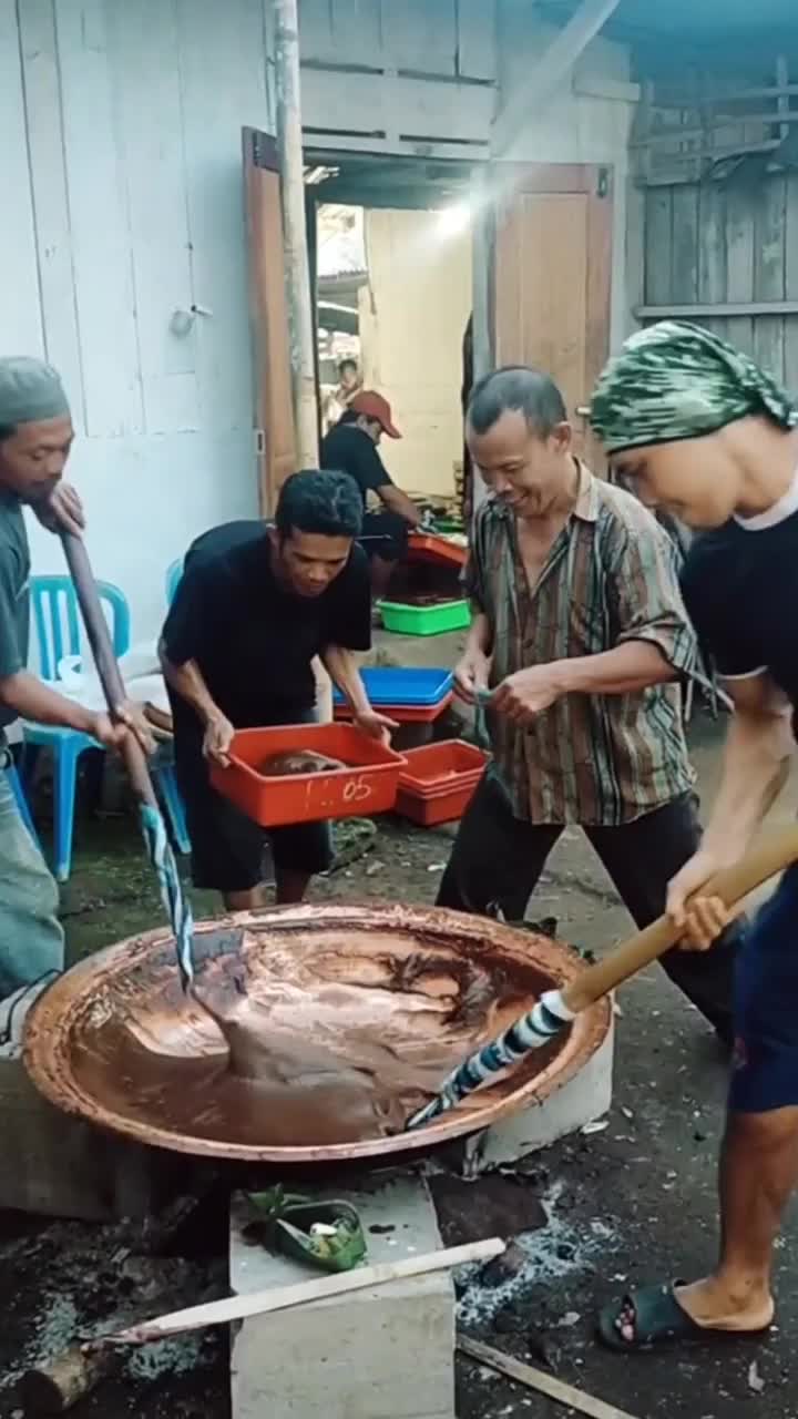 Seru Banget Proses Bikin Dodolnya