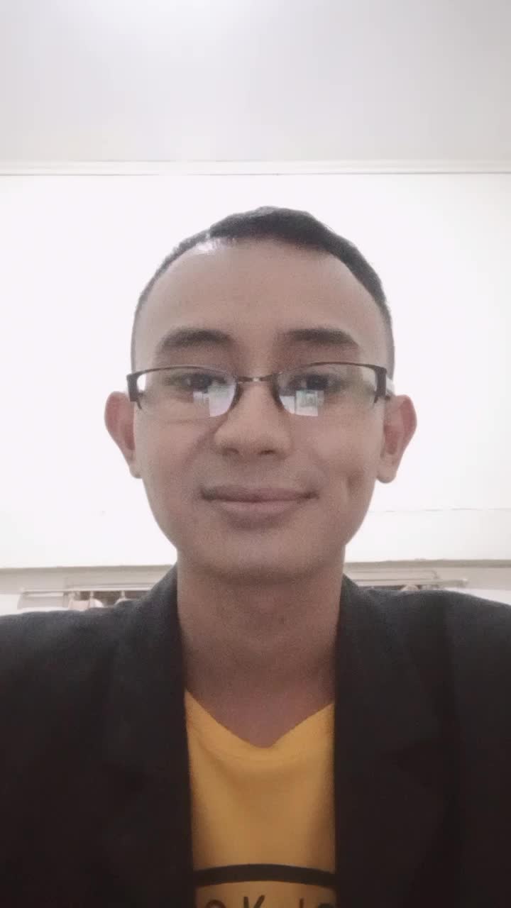 Khairul Tamimi. Jambi. ingin membuktikan bahwa suara aneh seperti saya bisa menjadi penyanyi yg sukses. #onlineauditionRisingStarIndon