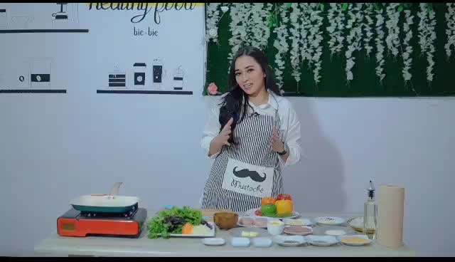 Salad wrap with chicken grilled.healthy food #onlineaudtionmci11