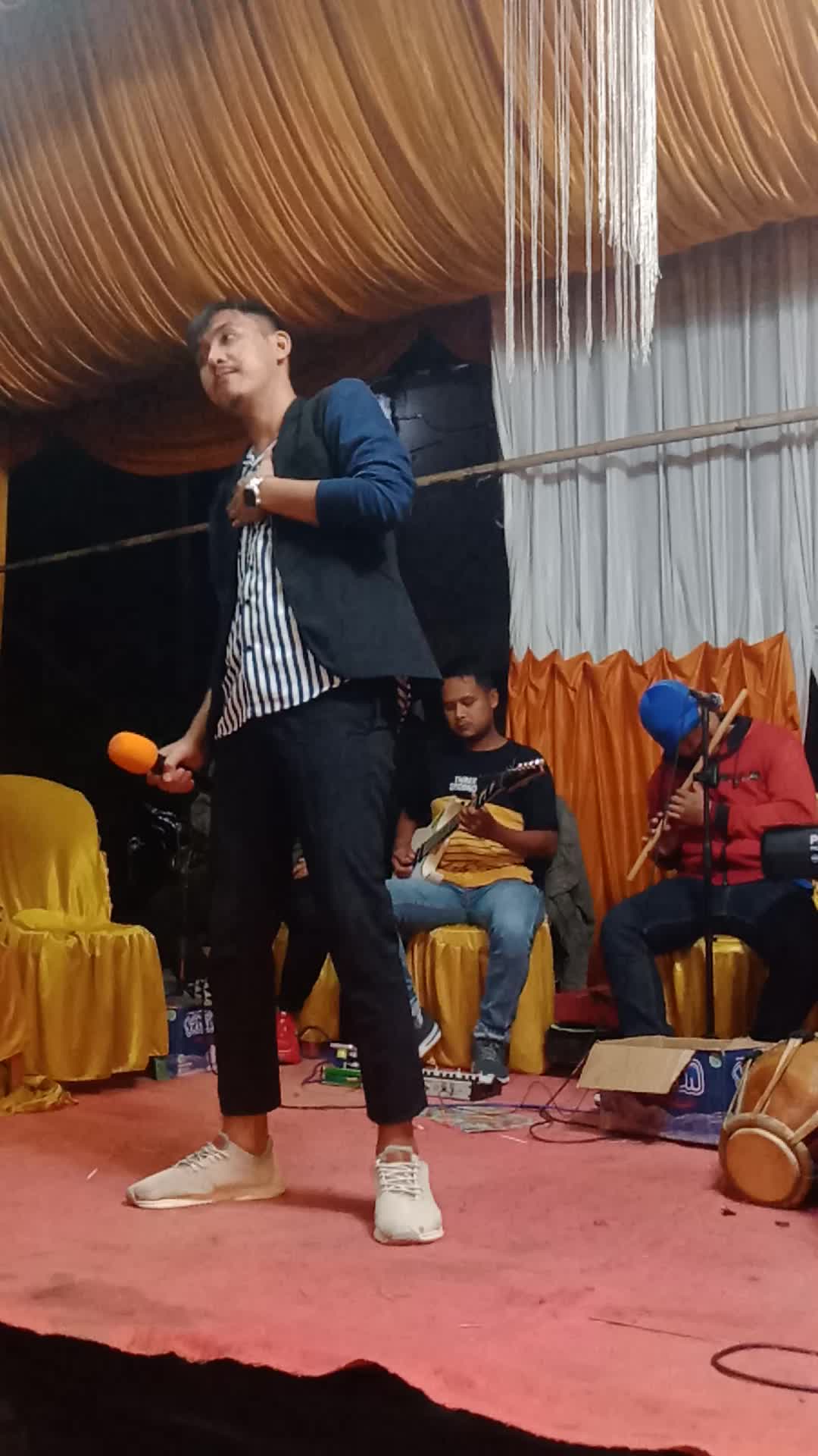 KDI 2021 Nama (Muhammad Akbar / Babay Regges) Asal (Bogor)  Usia (25 thn)  judul lagu (Aku Dilahirkan Untuk Siapa) #ONLINEAUDITIONKDI2021