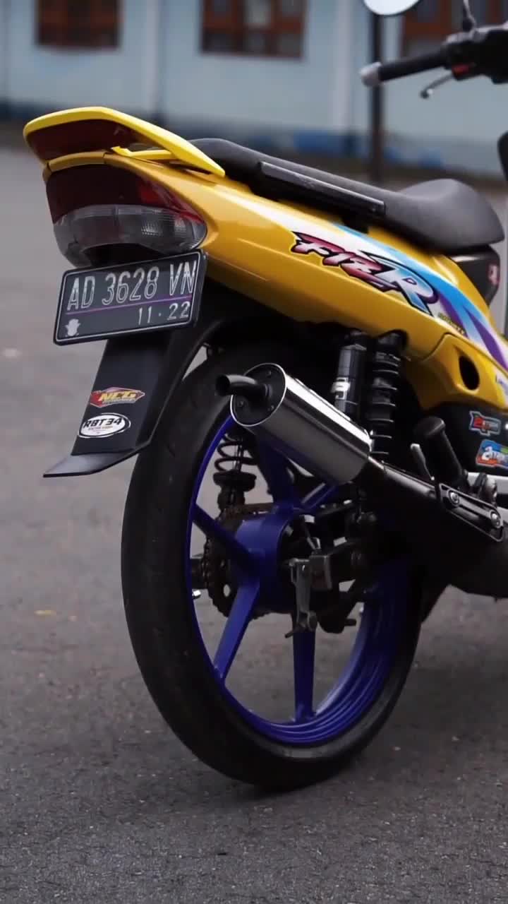 gemes banget motornya