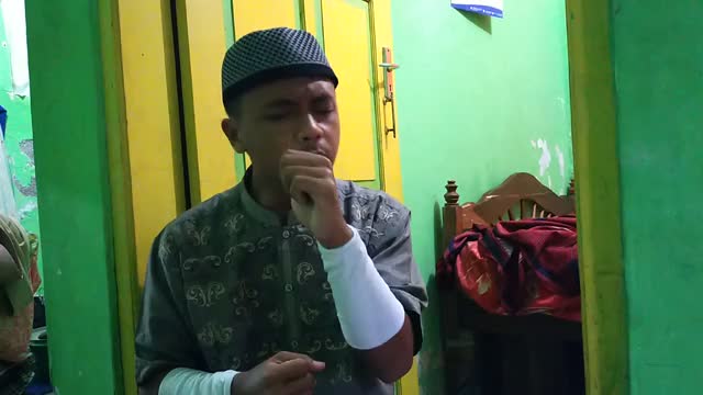 Nama: Muhammad Lukman Usia: 27 Tahun Asal: Bumiayu Brebes Judul lagu: Gigi Beribadah Yok #VoiceOfRamadanGTV