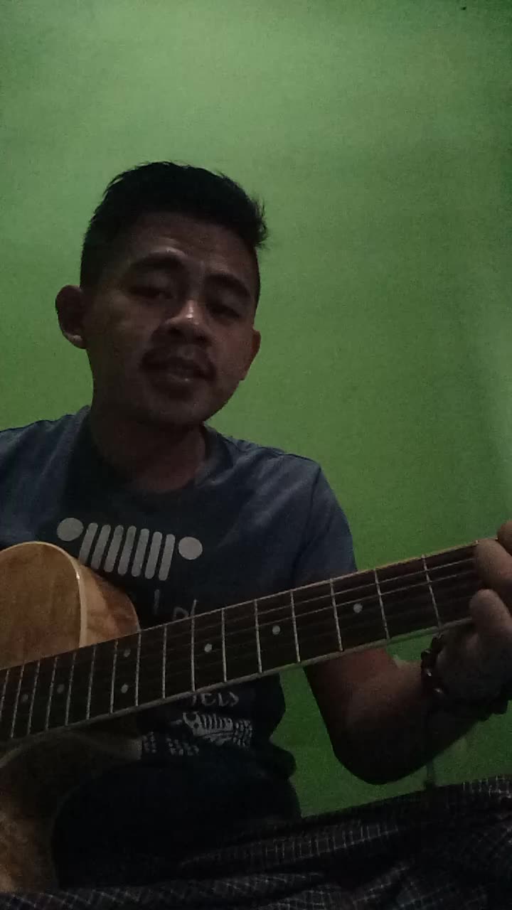 nama maftuhi umur 26thn kota serang banten kali saya akan mengcover lagu sik asik karyanya mba ayu tingting #rtcti+