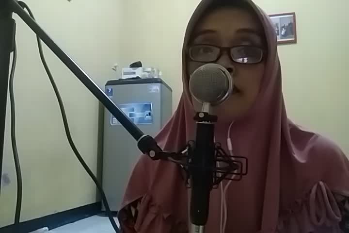 Rini kurniawati versi kroncong ..batas waktu